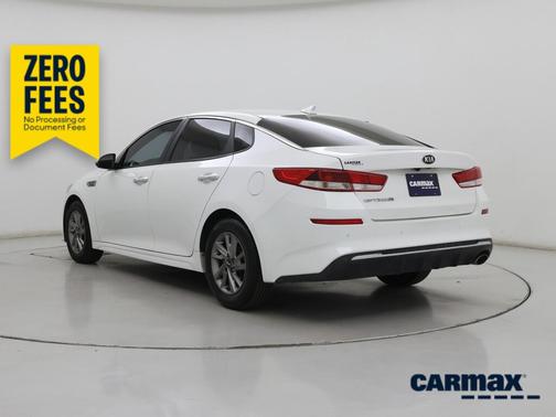 White 2019 Kia Optima LX