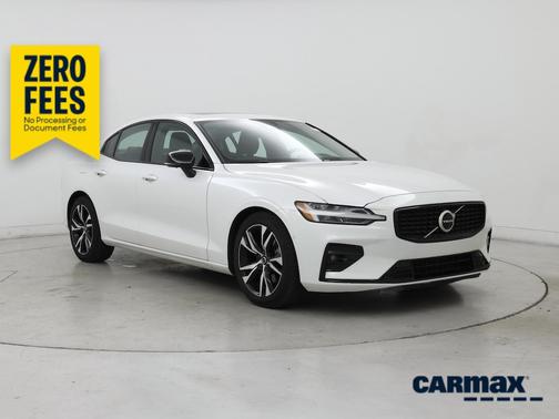 White 2024 Volvo S60 B5 Plus Dark Theme