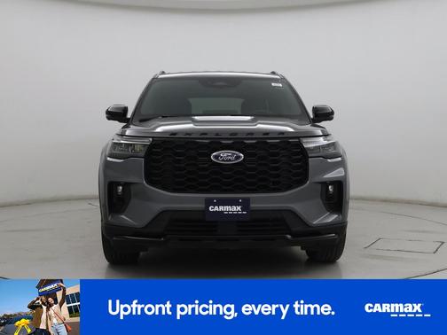 Gray 2025 Ford Explorer ST-Line