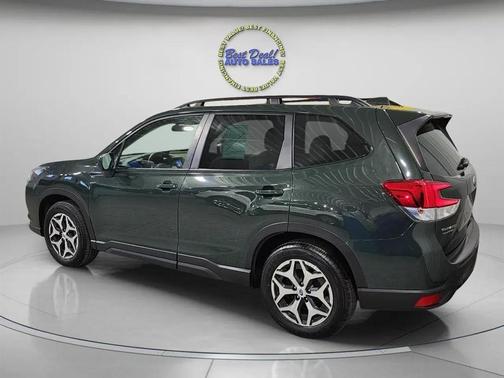 2022 Subaru Forester Premium