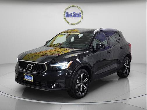 2023 Volvo XC40 B5 Core AWD 4DR SUV