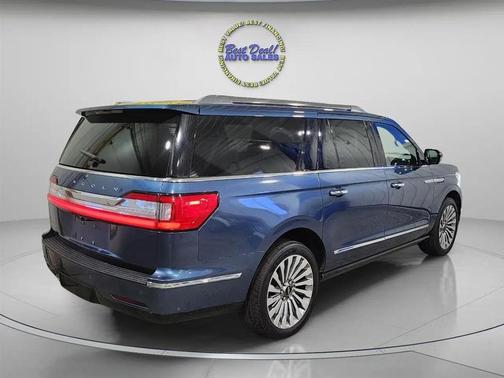 Blue Diamond 2019 Lincoln Navigator Reserve