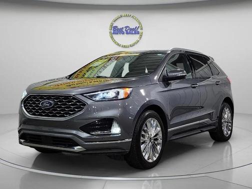 2021 Ford Edge Titanium