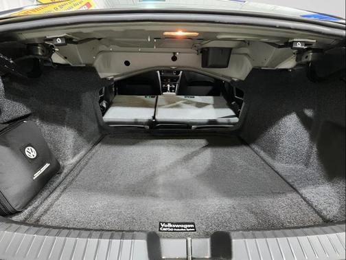 2019 Volkswagen Jetta 1.4T R-Line