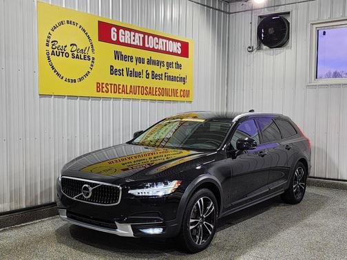 2018 Volvo V90 Cross Country T5