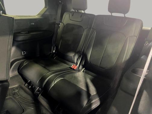 2022 Jeep Grand Cherokee L Altitude