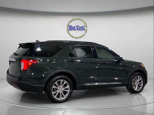 2022 Ford Explorer XLT AWD