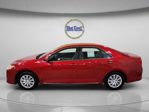 2014 Toyota Camry LE