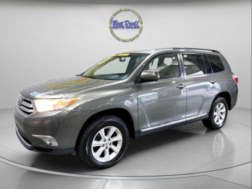 2011 Toyota Highlander SE