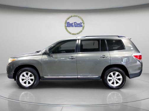 2011 Toyota Highlander SE