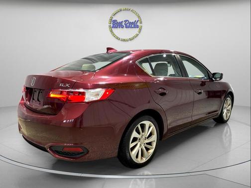 2016 Acura ILX 8-Spd AT w/ Premium Package