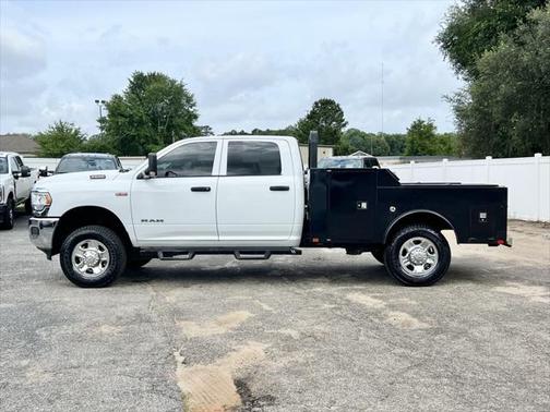 2022 RAM 2500 Tradesman Crew Cab 4x4 8' Box