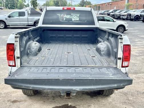 2018 RAM 2500 Tradesman Crew Cab 4x4 8' Box