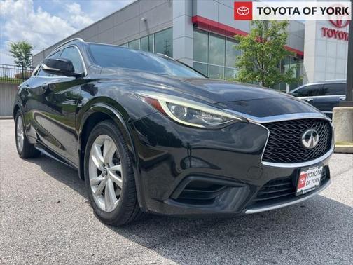 2018 INFINITI QX30 LUXE