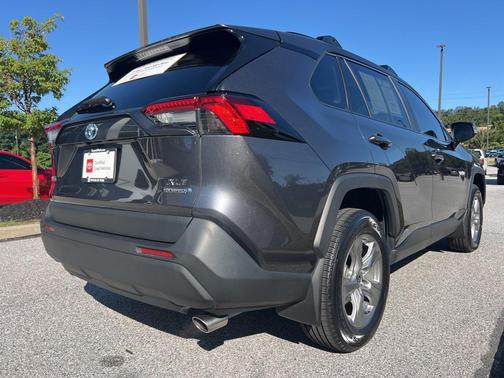 2023 Toyota RAV4 Hybrid XLE