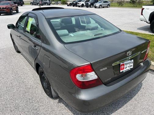 2004 Toyota Camry LE