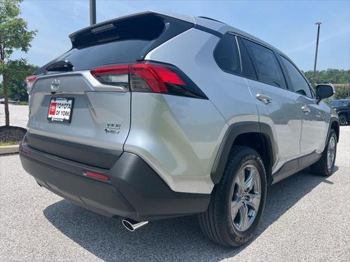 2025 Toyota RAV4 Hybrid XLE