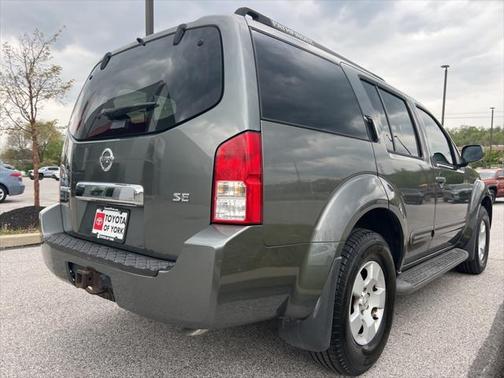 2006 Nissan Pathfinder SE