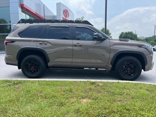 2025 Toyota Sequoia Base