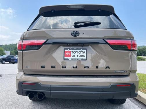 2025 Toyota Sequoia Base