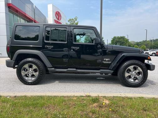 2017 Jeep Wrangler Unlimited Sahara