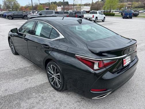 2022 Lexus ES 350 Base