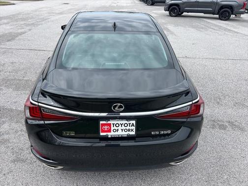 2022 Lexus ES 350 Base