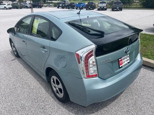 2014 Toyota Prius Two