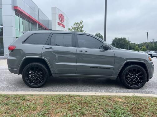 2019 Jeep Grand Cherokee Altitude