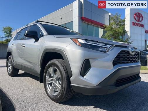 2025 Toyota RAV4 Hybrid LE