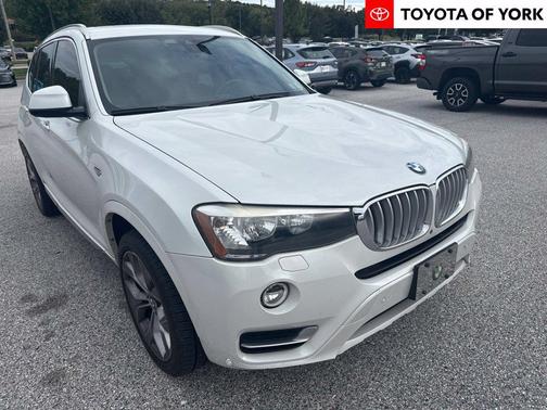 White Metallic 2017 BMW X3 xDrive28i