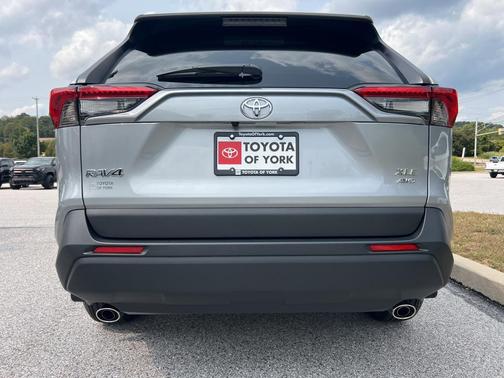 2025 Toyota RAV4 XLE