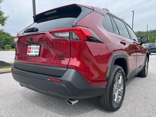 2025 Toyota RAV4 XLE