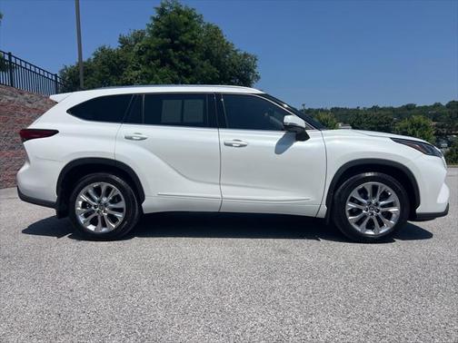 2022 Toyota Highlander Limited