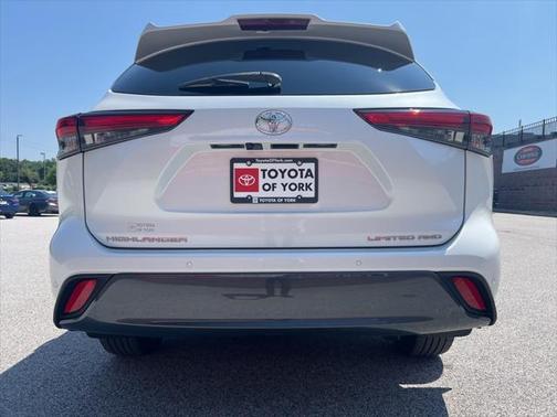 2022 Toyota Highlander Limited