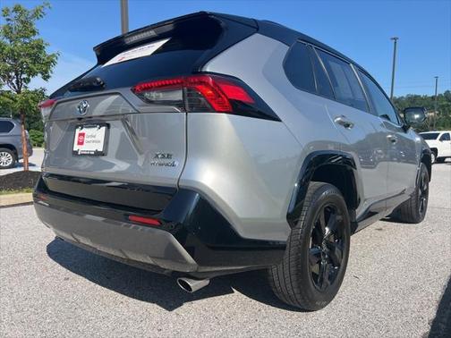 2021 Toyota RAV4 Hybrid SE