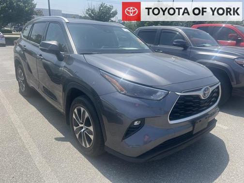 2022 Toyota Highlander Hybrid XLE