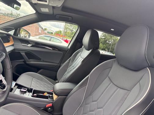 Pure White 2026 Volkswagen Tiguan 2.0T SEL R-Line 4MOTION