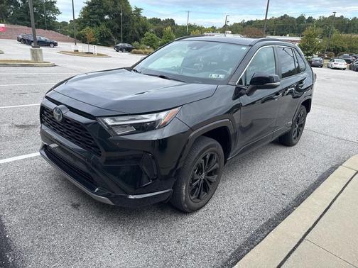 2022 Toyota RAV4 Hybrid SE