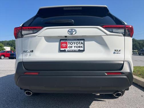 2025 Toyota RAV4 Hybrid XLE