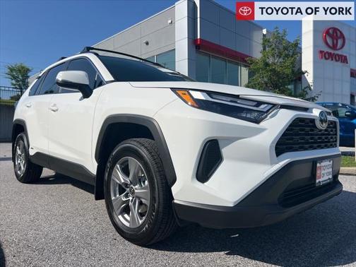 2025 Toyota RAV4 Hybrid XLE