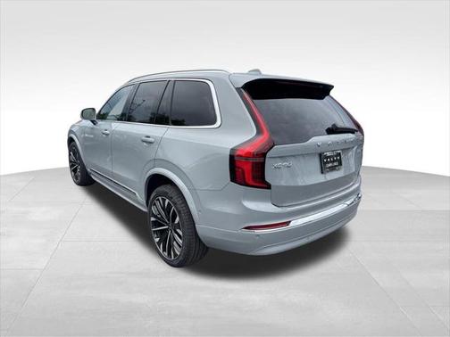 2025 Volvo XC90 B6 Plus 7-Seater