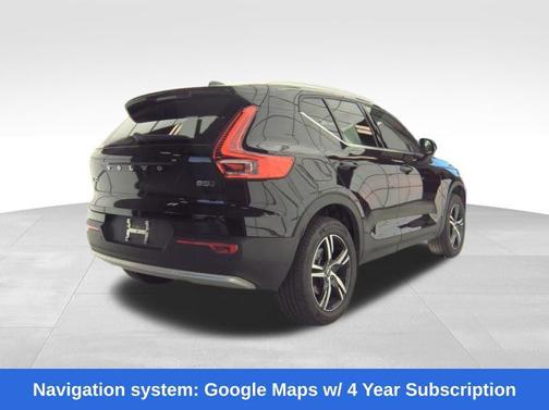 2025 Volvo XC40 B5 Core