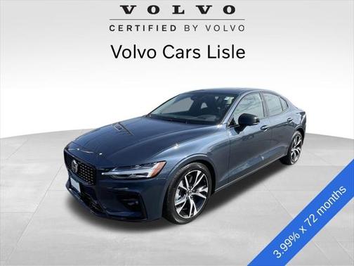 2024 Volvo S60 B5 Plus Dark Theme