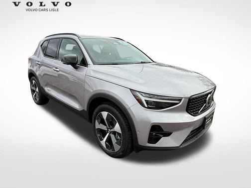 2026 Volvo XC40 B5 Plus
