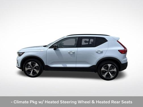 Cloud Blue 2026 Volvo XC40 B5 Plus