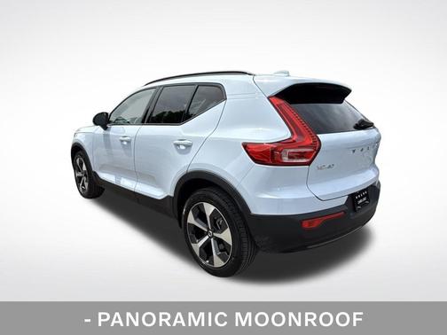 Cloud Blue 2026 Volvo XC40 B5 Plus