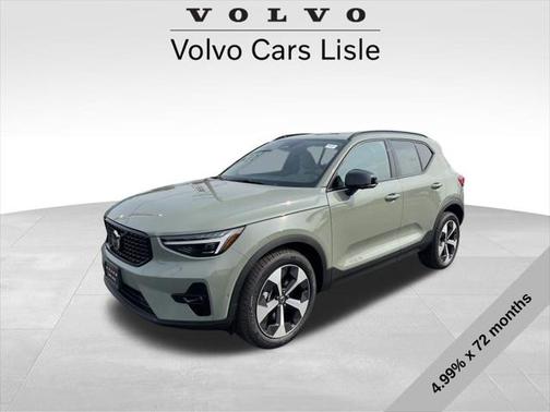 2025 Volvo XC40 B5 Plus Dark Theme