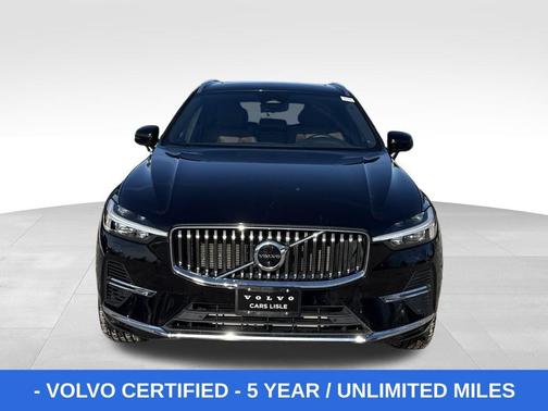 2023 Volvo XC60 Recharge Plug-In Hybrid T8 Plus Bright Theme