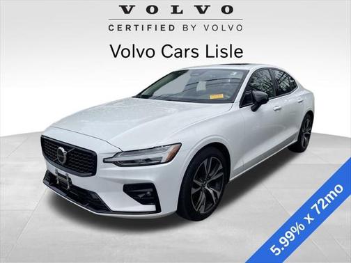 2024 Volvo S60 B5 Core Dark Theme